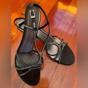 Elegant LORIBLU Black Strappy Heels US9 Very Confortable!